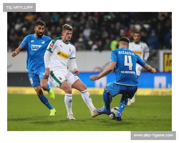 美因茨1-1霍芬海姆，十人作战顽强守平